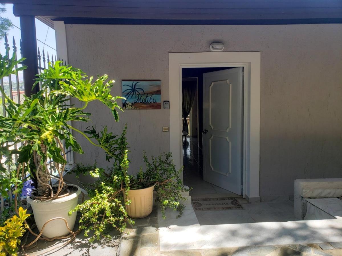 Malibu Studios & Apartments Lassi  Luaran gambar