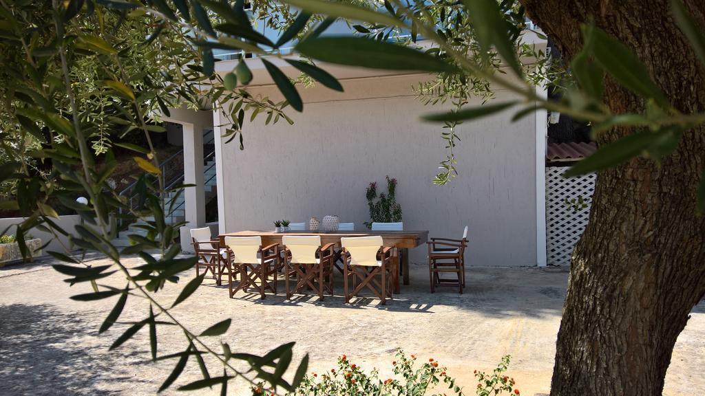 Malibu Studios & Apartments Lassi  Luaran gambar